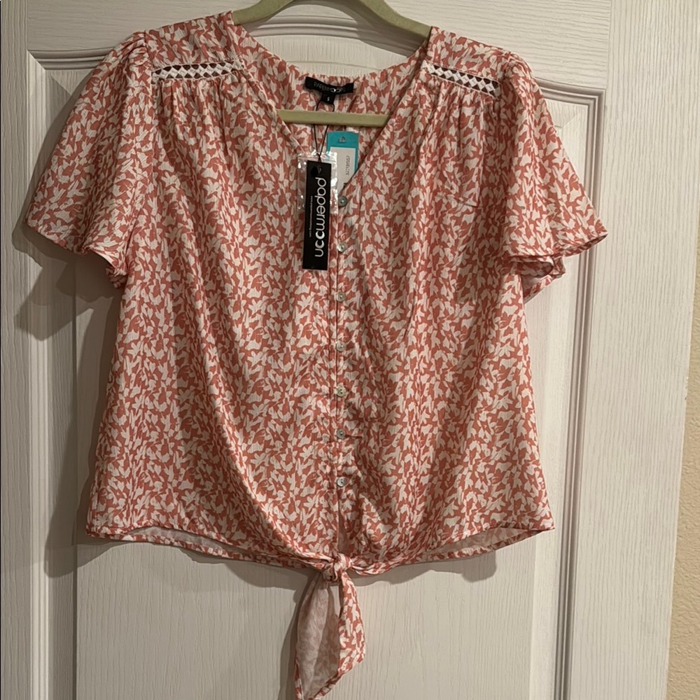 NWT Papermoon Pink puff sleeve blouse with tie front and relaxed style